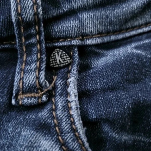 Kut from the Kloth Diana Distressed Skinny Jean 4P - Picture 4 of 9